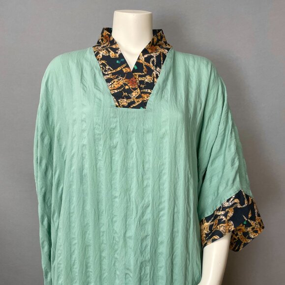 Kaftan Dress Light Green Handmade Kuwait Women Maxi Textured Fabric Pattern Trim - Picture 2 of 15